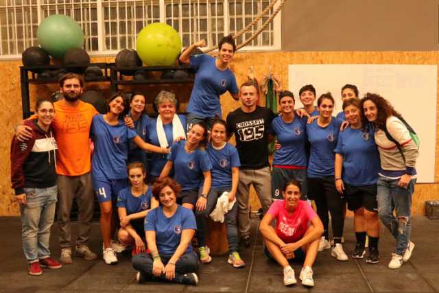 Bari, quindici ragazze e un pallone: con la "Join" risorge il calcio a 5 femminile